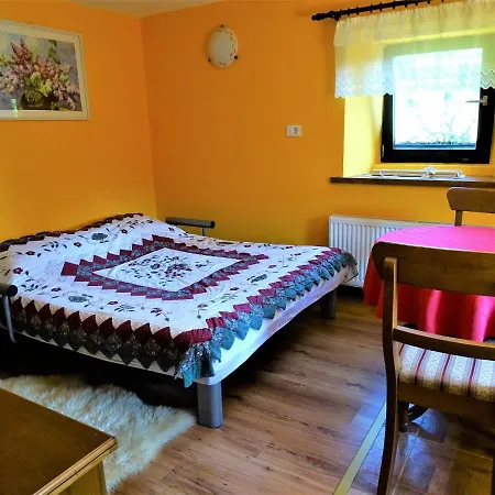 Apartmaji Pr-Gujlu Sela Nad Podmelcem 5220 Tolmin Podmelec Exterior photo