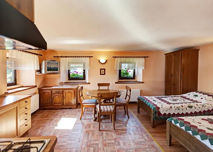 Apartmaji Pr-Gujlu Sela Nad Podmelcem 5220 Tolmin