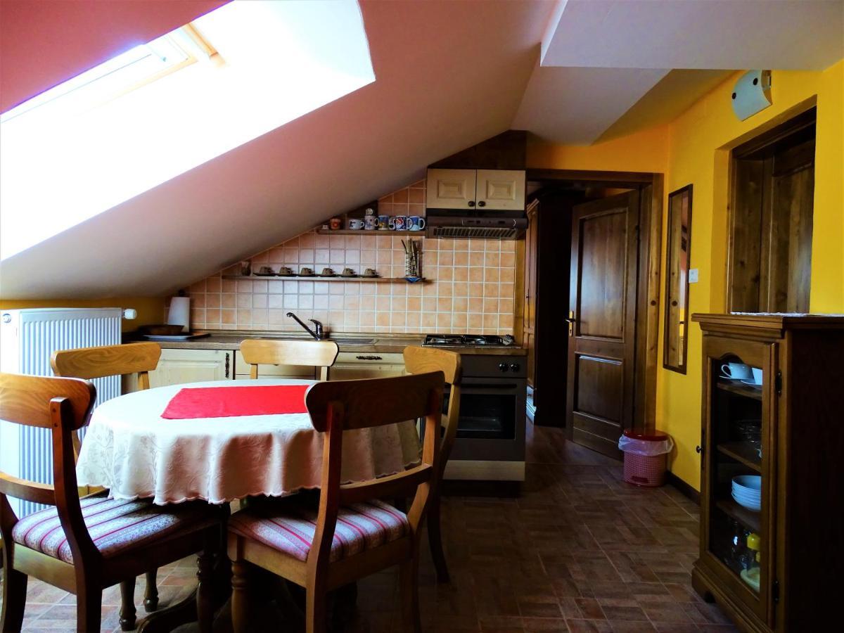 Apartment Apartmaji Pr-gujlu Sela Nad Podmelcem 5220 Tolmin