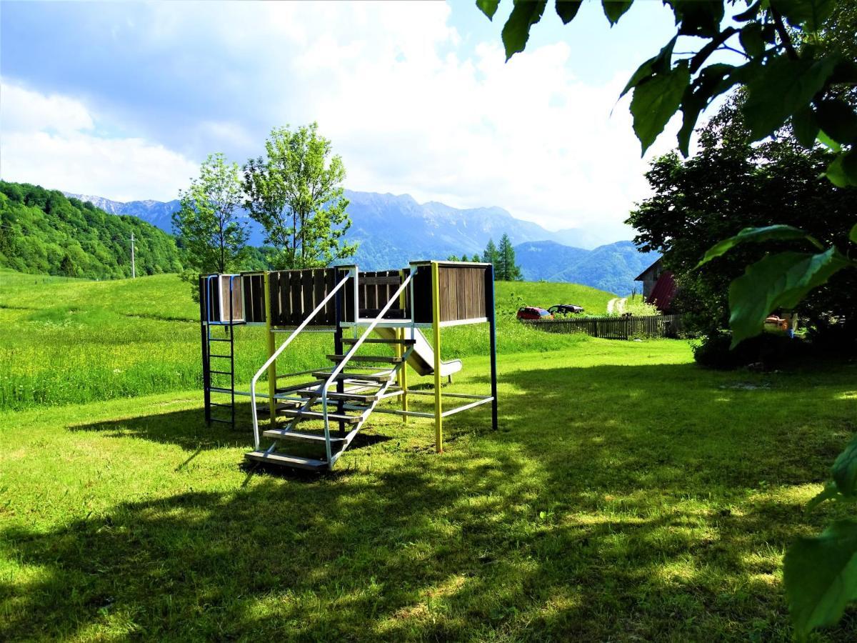 Apartmaji Pr-gujlu Sela Nad Podmelcem 5220 Tolmin Apartment